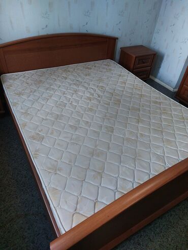 одиночный кровать: Двуспальная Кровать