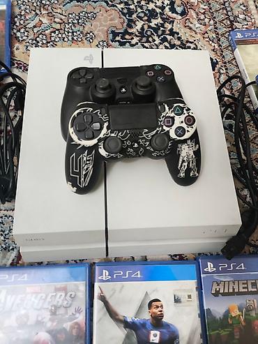 сколько стоит плейстейшн 4: Комплект PlayStation 4 (белая консоль) с аксессуарами и играми. В — 2