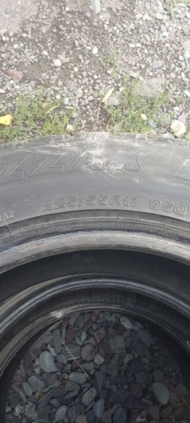 Шины: Шины 225 / 55 / R 17, Зима, Б/у, Комплект, Япония, Bridgestone