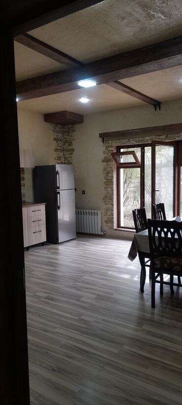 Həyət evləri və villaların satışı: Satış üçün fərdi yaşayış evi satılır.şəxsi tikili .ünvan novxanı — 56