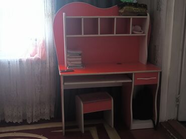 Детская мебель: Детский гарнитур, цвет - Красный, Б/у