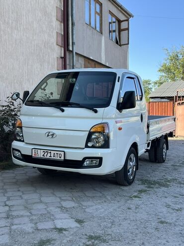 газовое оборудование на зил: Hyundai Porter II 2018 года выпуска Цвет: белый Обьем: 2,5 литра