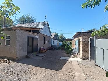 Продажа коттеджей и домов: Продаются 🏡 Дом Город Орловка! Рядом всё есть ! В доме есть санузел — 28