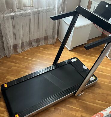 qaçış trenajor: Qaçış trenajoru Body fit-U11 Motor :2,5 HP Çəki götürmə:130 kq