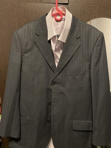 оверсайз футболки мужские бишкек: Костюм Италия 🇮🇹 
Размер 56-58
Рубашка В подарок 🎁