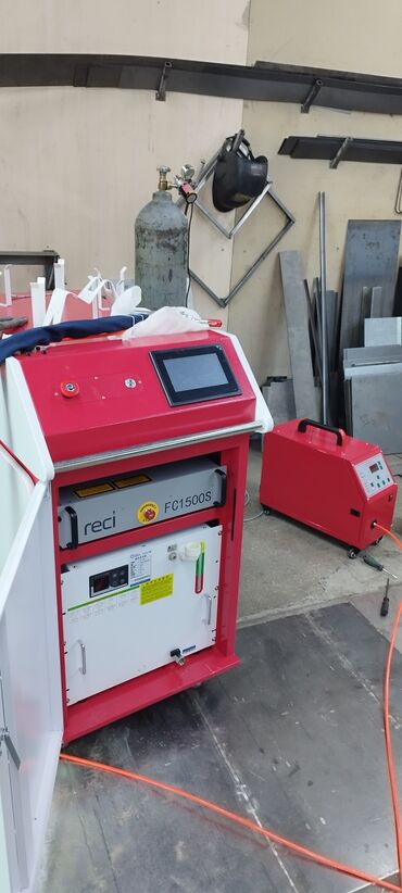 Лазерные станки: Лазерная сварка 1,5 КВт Оптоволоконный лазер фирмы Reci Толщина сварки — 5