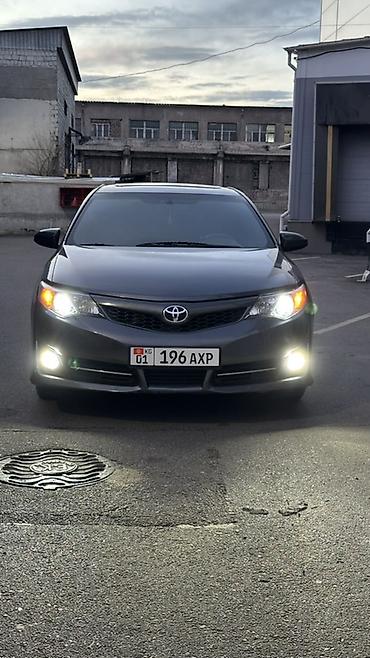 Toyota: Toyota Camry: 2012 г., Седан — 11