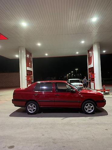lada 2101: Volkswagen Vento: 1994 г., 1.8 л, Механика, Бензин — 5