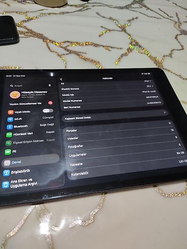 iped 9cu nesil: Apple iPad 5-ci nəsil (Model: MP2G2/MP2F2 seriyası; fotoda model — 2