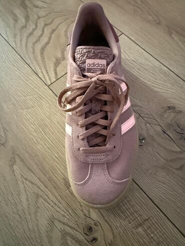 Patike: Adidas, 40 — 9