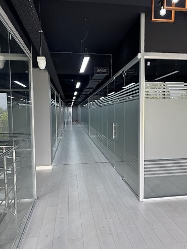 Аренда офисов: Аренда офисов, 20 м², В торговом центре, 1 линия at lalafo.kg — 6 Аренда офисов: Аренда офисов, 20 м², В торговом центре, 1 линия — 6