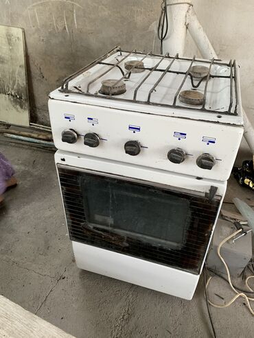 Кухонные плиты, духовки: Продается газ с рабочей духовкой, все конфорки рабочие