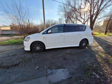 Toyota: Toyota Ipsum: 2002 г., 2.4 л, Автомат, Бензин, Хэтчбэк