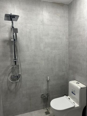 Həyət evləri və villaların satışı: Mərdəkan 5.5sotda ideal ərazidə Bravo marketin arxasında geniş — 10