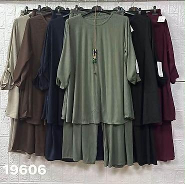 Kompleti: 10. Komplet za punije
2XL 3XL 4XL 
Cena : 3.000 dinara H — 4