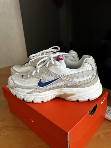 кроссовки для волейбола найк: Кроссовки, 39, Nike, Новый, цвет - Белый, Платная доставка, Самовывоз