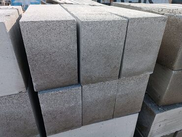 Услуги: Тупиковый блок - это строительный блок обладающая относительно высоким