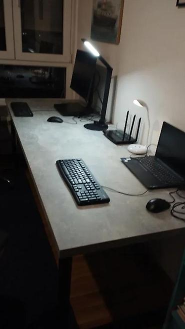 bež sofa: JAKI STABILNI RADNI STOLOVI ZA DVE OSOBE R445 | Izrada po meri Dezen — 4