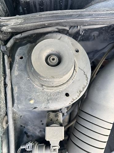 жук жыйнагыч: Volkswagen Golf: 1989 г., 1.8 л, Кол менен иштөөчү, Бензин, Купе — 10