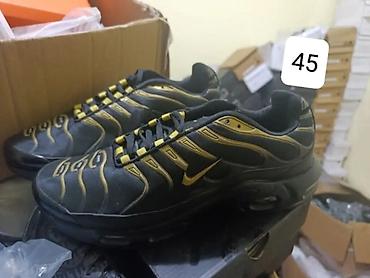 nike tn original: Muške patike – crno‑zlatne, inspirisane Nike Air Max Plus (TN) stilom — 1