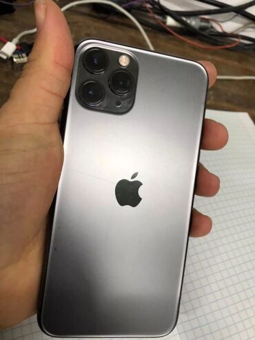 Apple iPhone: IPhone 11 Pro, 256 ГБ, Кабель, 100 %