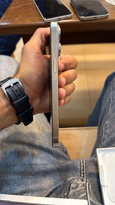 quba iphone: IPhone 15 Pro Max, Natural Titanium, Face ID — 4