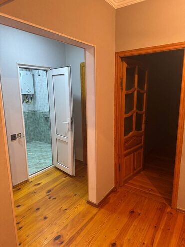 Köhnə tikili: Bakı, Yeni Günəşli Massiv D, 3 otaqlı, Köhnə tikili, 70 kv. m — 8