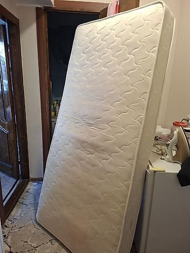 bed sheets: Матрас односпальный, светлый (молочный) цвет. Стёганый чехол с — 2