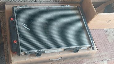 radiator barmaqlığı vaz: Radiator
Mercedes 
2-2 siday
Ciddi alıcıya endirim olunacaq