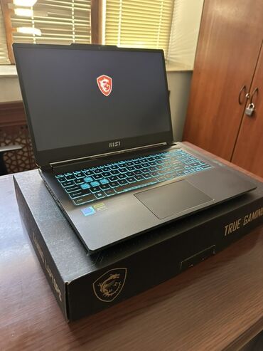 Noutbuk və netbuklar: Gaming Msi CyBoRG 15 Intel i7 12650H 16CPUs Ekran 15.6" FHD IPS, 144Hz