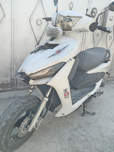 moto nama: Moon - MOPED, 80 sm3, 2020 il, 10 km