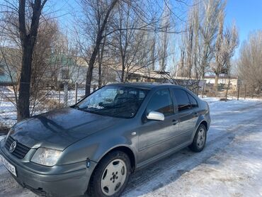 Volkswagen: Volkswagen Jetta: 2003 г., 2 л, Механика, Бензин, Седан