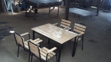 Bağ, çöl masa və oturacaq dəstləri: Yeni, Kvadrat masa, 4 stul, Açılmayan, Stullar ilə, Taxta, Azərbaycan — 26