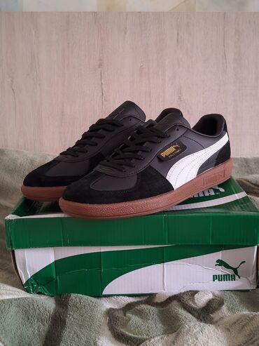 обувь оптом дордой: Кроссовки Puma Palermo в черном цвете с контрастными белыми полосками