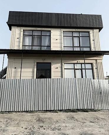 Сдаю 3-х комнатную квартиру со всеми условиями в цокольном этаже