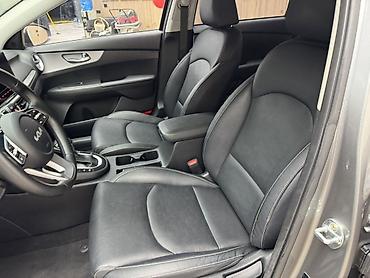 Kia: Kia K3: 2022 г., 1.6 л, Вариатор, Бензин, Седан — 18