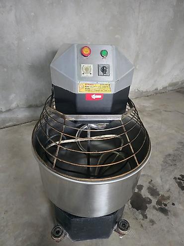 Digər biznes avadanlığı: 50 litrlik spiral xemiryoguran 3500 Azn. Ideal veziyyetde. Unvan — 1