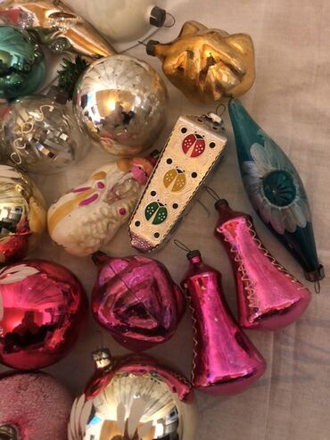 Yeni il oyuncaqları və bəzəkləri: Məhsul: Şaxta baba və Yeni il ağacı üçün qədim şüşə oyuncaqlar dəsti — 12