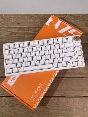 Клавиатуры: Клавиатура, VGN, Механическая, Проводное подключение, Размер: 75% — 3