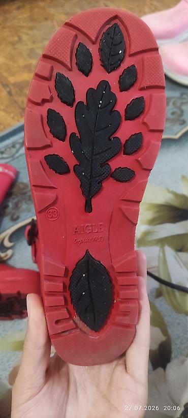 каучук: На фото — сапоги легендарной французской марки **Aigle** (Эгл). Они — 7