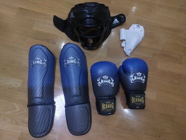 Əlcəklər: Kickboks/MMA üçün qoruyucu ləvazimatlar satılır - əlcək, ayaq