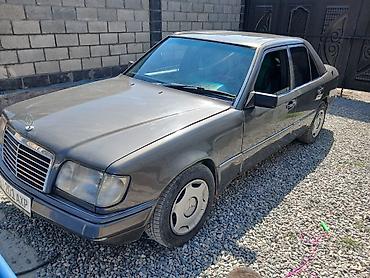 екласс: Mercedes-Benz W124: 1993 г., 2.2 л, Механика, Бензин, Седан — 5