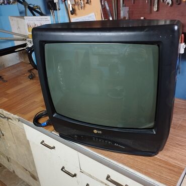lg 43: Два телевизора рабочие 1 .2000с 2.3000с
