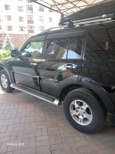 Mitsubishi: Mitsubishi Pajero: 2008 г., 3 л, Автомат, Бензин, Внедорожник — 4