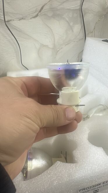 Proyektorlar: Yeni Proyektor Epson, Ödənişli çatdırılma — 12