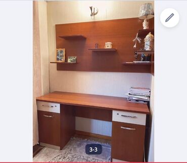 офисная мебель в баку: Ofis/iş masası və divar rəfli panel dəsti - Material: ağac teksturalı