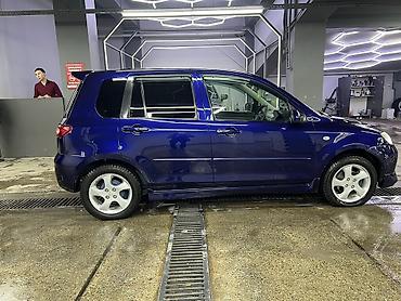 Mazda: Mazda Verisa: 2004 г., 1.5 л, Автомат, Бензин, Хэтчбэк — 4