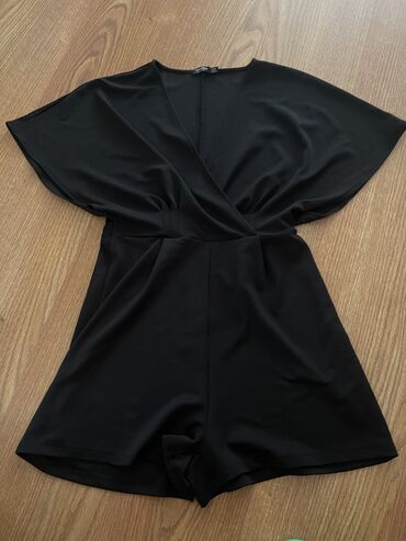 haljine i kompleti za punije osobe: Bershka, M (EU 38), bоја - Crna