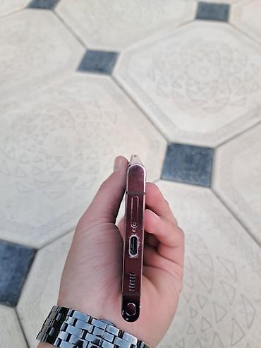 Мобильные телефоны и аксессуары: Samsung Galaxy S22 Ultra, Б/у, 256 ГБ, цвет - Фиолетовый, 1 SIM — 3