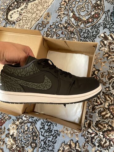 Кроссовки и спортивная обувь: Nike Air Jordan 41 размер Б/У отличным состояние Lux Копия Nike